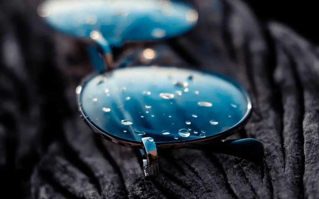 rain-x-on-sunglasses